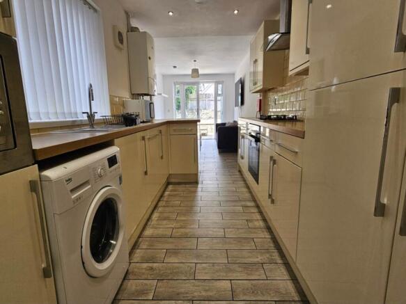 Kitchen (3)