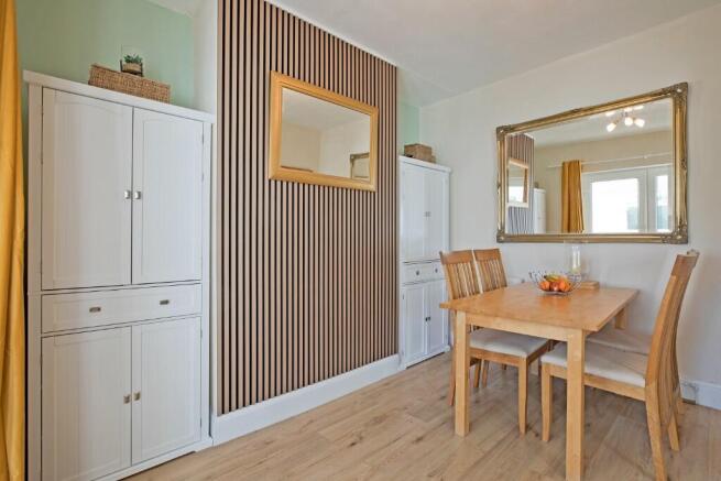 3 bed Semi-Detached for sale Image 8
