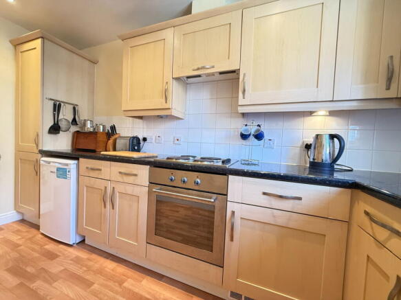 2 bed Apartment for sale Image 6
