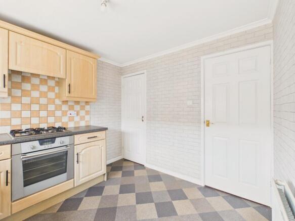 3 bed Semi-Detached for sale Image 5