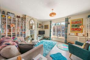 10, Frensham Drive, London SW15 3EA