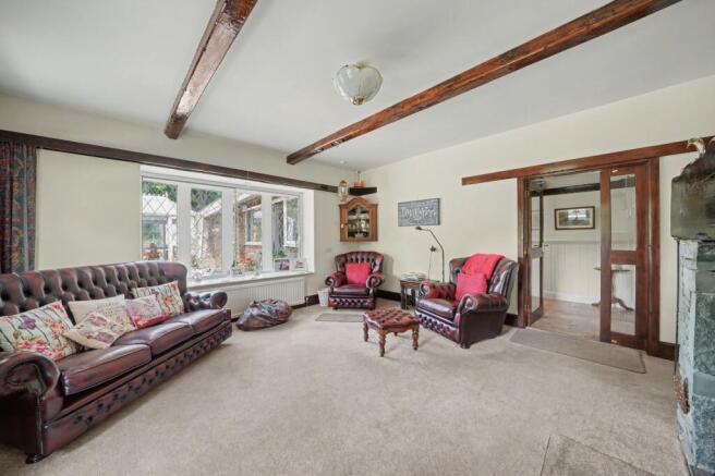 4 bed Detached for sale Image 6
