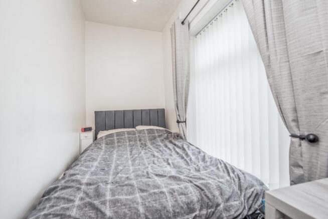 2 bed Terraced for sale Image 9
