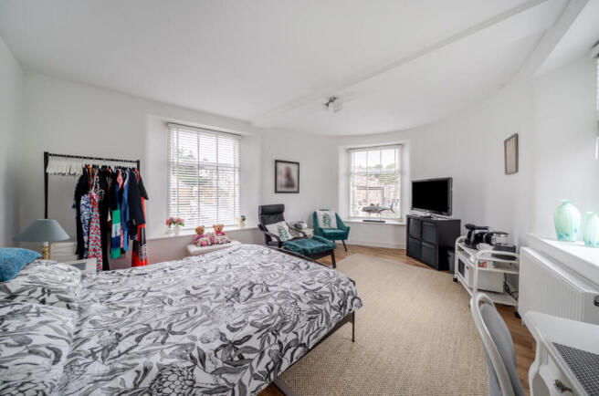 3 bed Terraced for sale Image 12