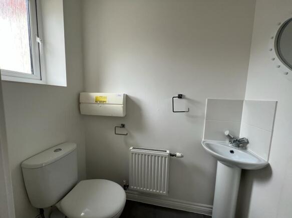 Cloakroom/wc
