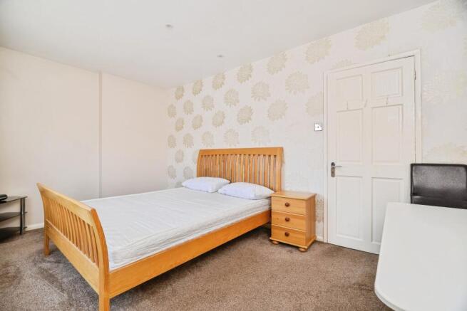 3 bed Terraced for sale Image 10
