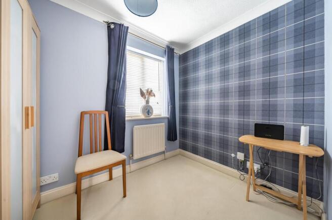 8 Peartree Close