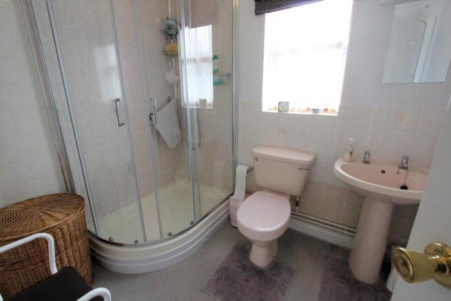 Bathroom - Copy.JPG