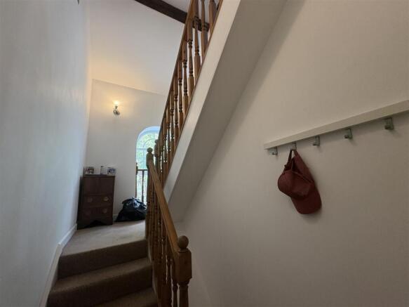 1 bed Apartment to rent Image 6