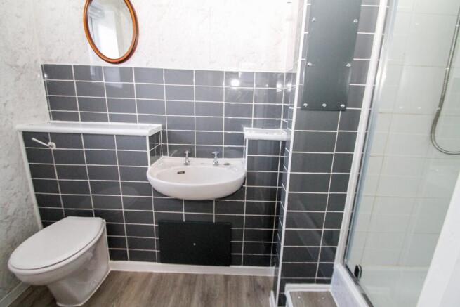 1 bed Flat for sale Image 6