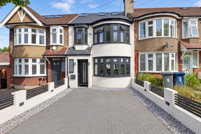 Woodfield Drive, EN4 8PE- Front1