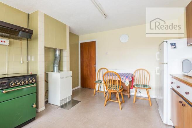 Kitchen/b\'fast rm