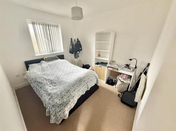Foxglove Way, Luton, LU3 photo 4