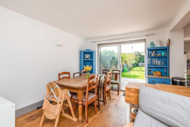 Dining Area: