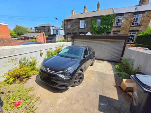 3 bed Terraced for sale Image 10