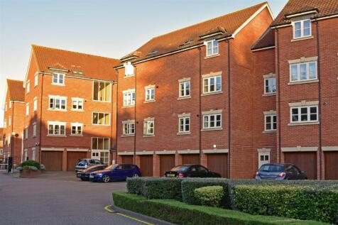 Woodall Close, Middleton