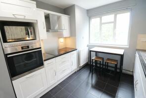 40, Sulivan Court, London SW6 3BY