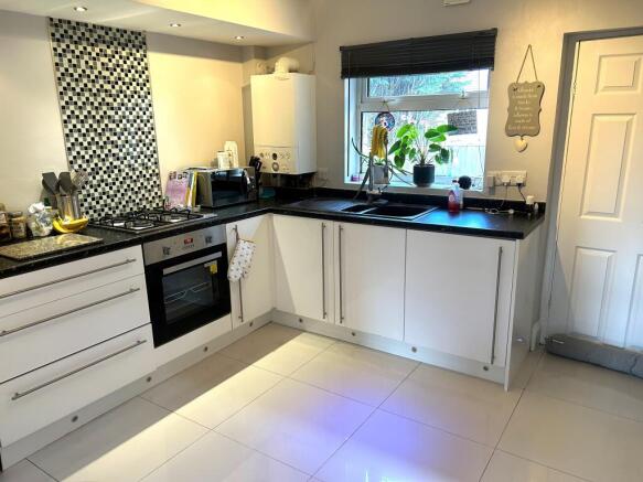 Kitchen T202503281247.jpg