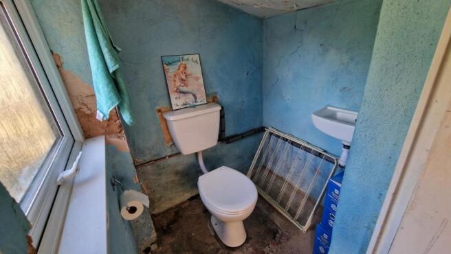 CLOAKROOM