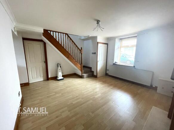Reception room1D.JPG