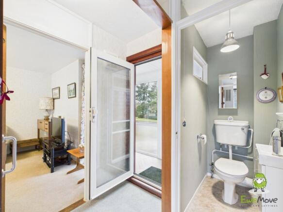 EweMove Estate Agents Basingstoke - Fountains Clos