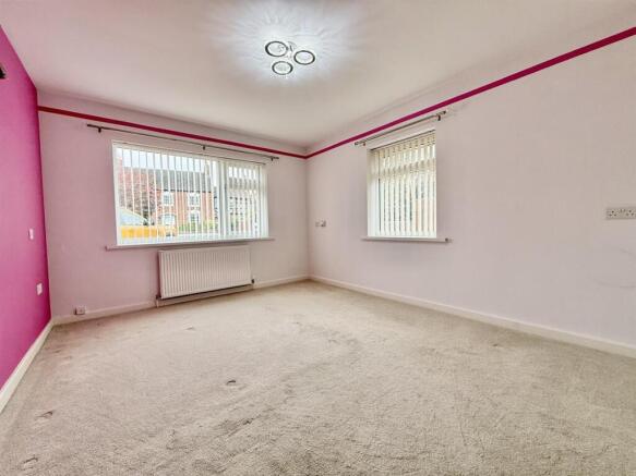 Bedroom1.jpg