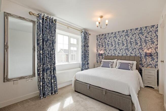4 bed Detached for sale Image 6