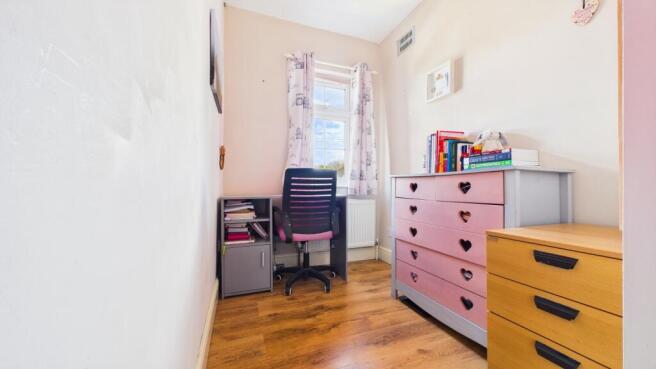 3 bed Semi-Detached for sale Image 9