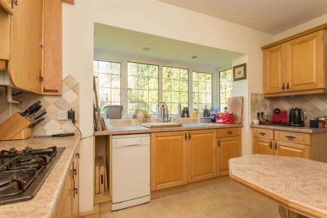 58 Houndean Rise-18.jpg