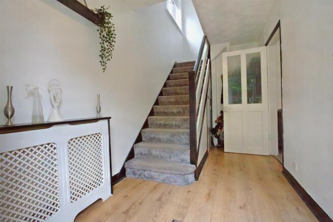 8563249-interior13-800.JPG