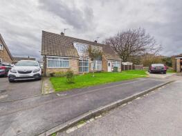5, Duncombe Close, Crossgates, Scarborough YO12 4JW