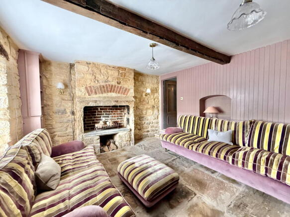 2 bed Terraced for sale Image 11