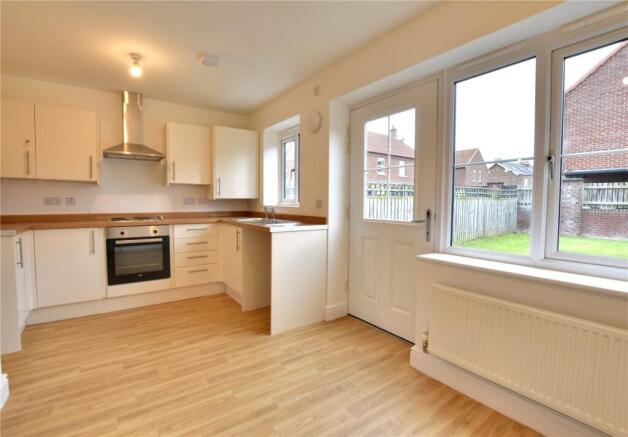 14, Bedale Rose Avenue, Leeming Bar, Northallerton, North Yorkshire, DL7 photo 4