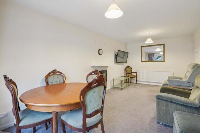 Sitting/Dining Room