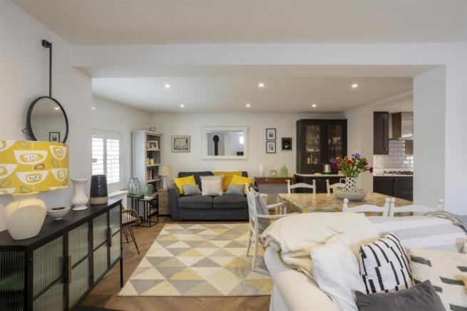 3 bed Detached for sale Image 4