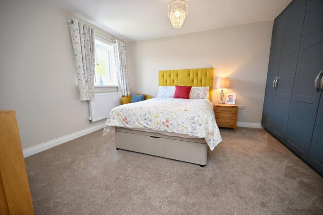 3 bed Detached Bungalow for sale Image 12