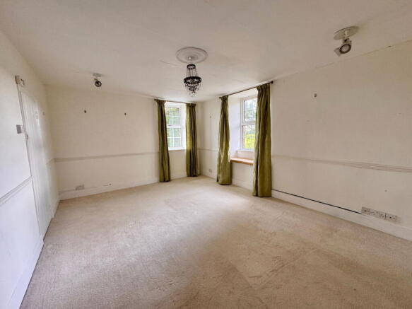 3 bed Detached for sale Image 10