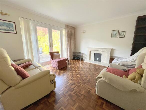 Kilmington Way, Highcliffe, Christchurch, Dorset, BH23 photo 4
