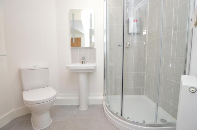 2 bed House to rent Image 7