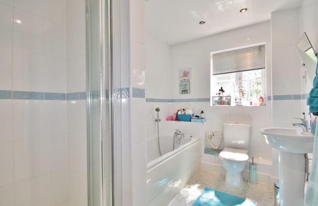 Family Bathroo...
