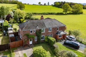 3, Lower Woodsfield, Madresfield WR13 5BE