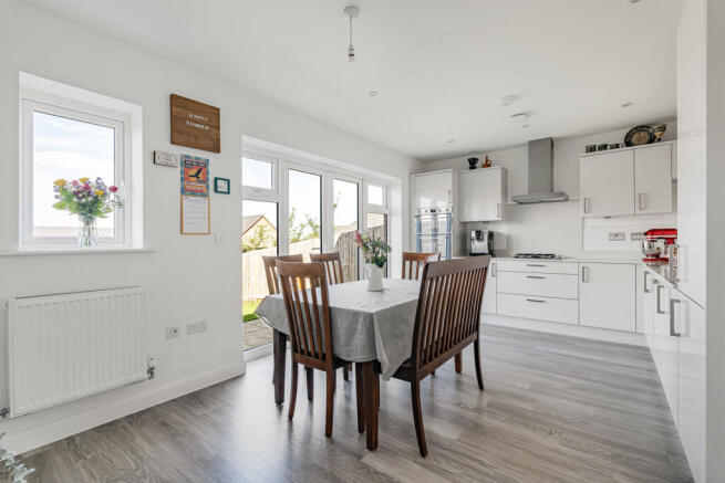 Kitchen/Dinng Room