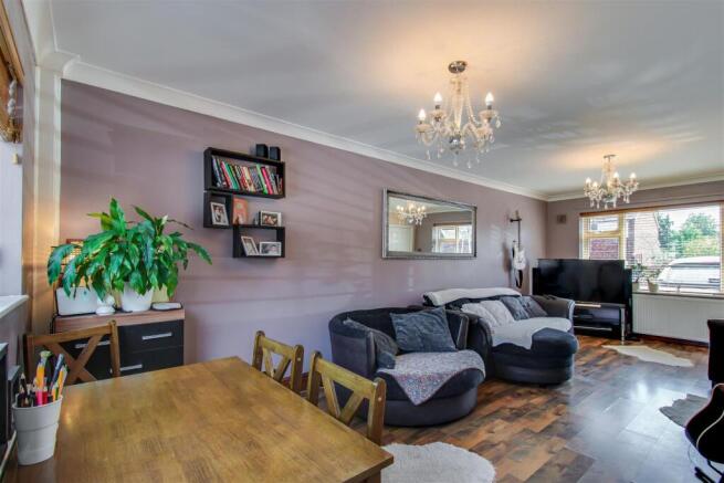 3 bed Terraced for sale Image 5
