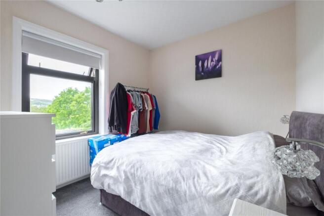 3 bed Terraced for sale Image 11