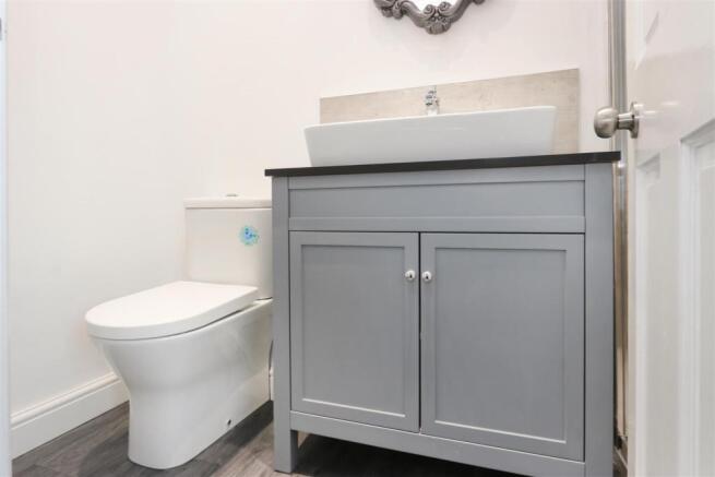 Ensuite.jpg