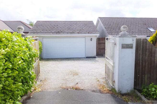 Garage.JPG