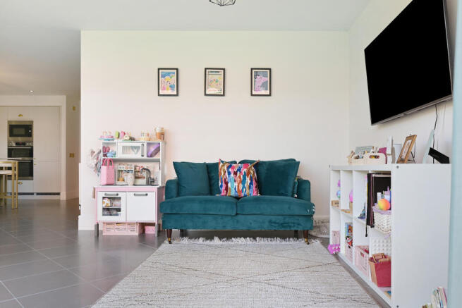 Mayfair Mount, Crossgates, LS15 photo 4