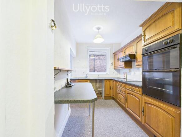2 bed Flat to rent Image 4