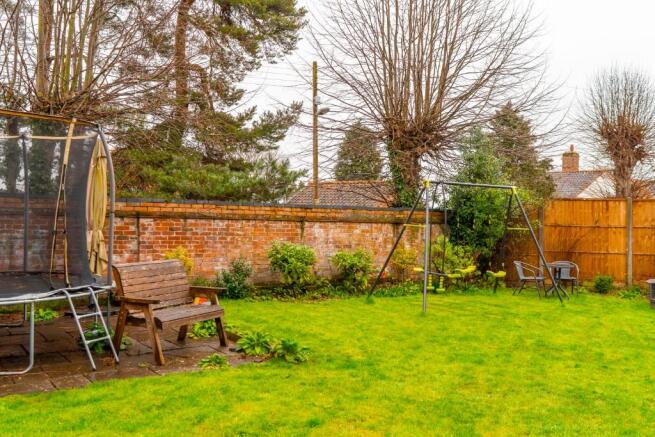 Enclosed garden