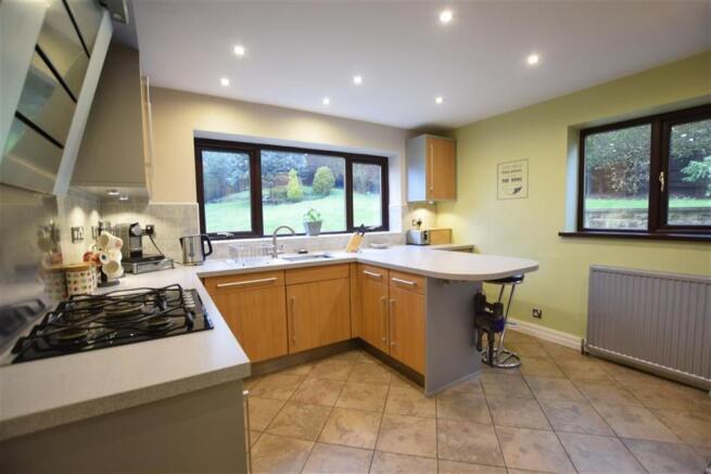 BREAKFAST KITCHEN ROOM